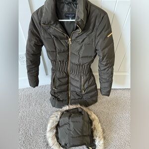 Laundry XS Puffer Cot either detachable hood, very dark green/olive